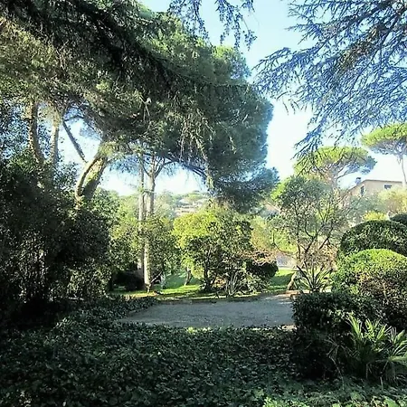 La Petite Maison Maximoise - Kleine Haus Maximoise By Interhome